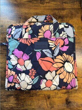 Vera Bradley Quilted Hanging Make Up Toiletry Organizer Floral Snail Bag